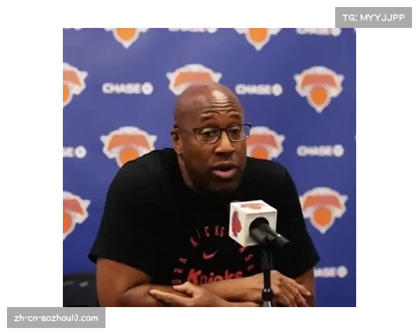 布朗在进攻与防守中展现实力，马祖拉称赞其为球队关键